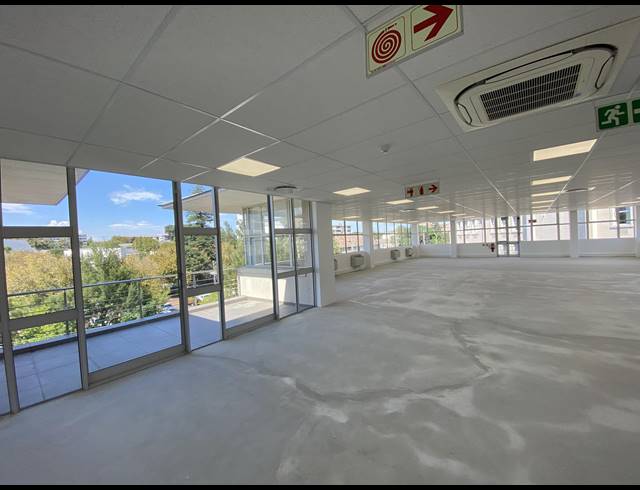 2,195M² OFFICE TO LET IN RONDEBOSCH